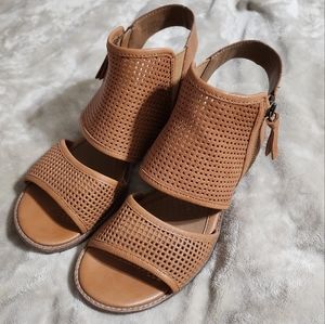 Sofft Tan Sandals